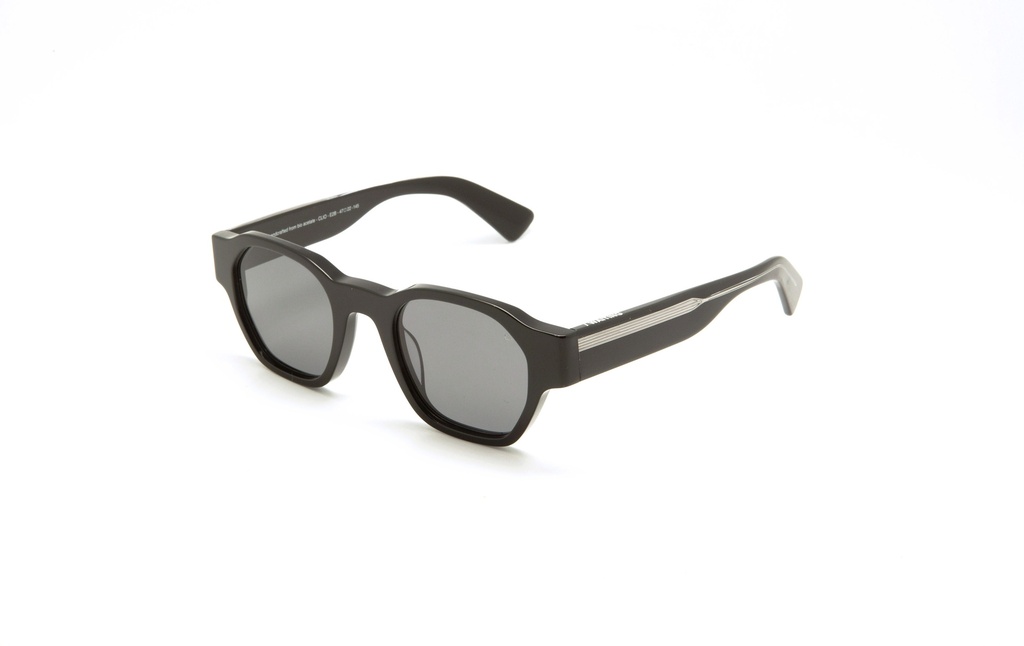 Clio / Noir / Black Pola Lens